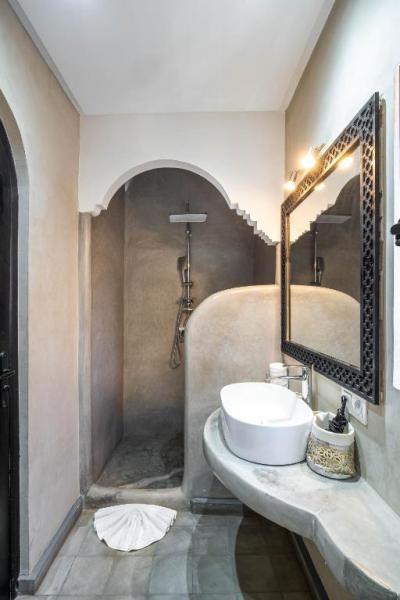 Titled Guesthouse Riad for Sale – Kasbah, Marrakech