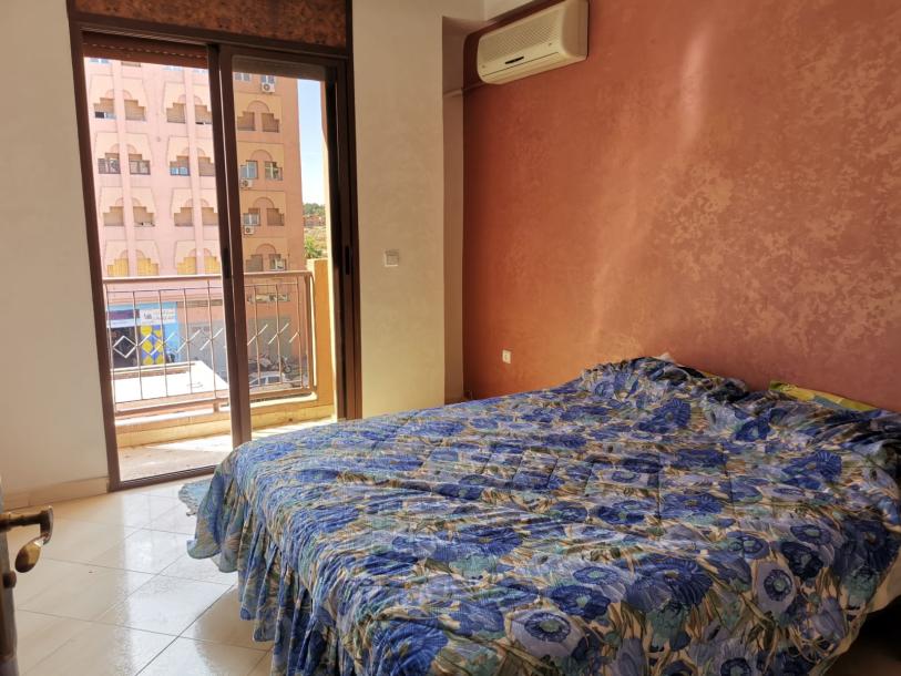 Modern and Comfortable Apartment – Prime Location-1