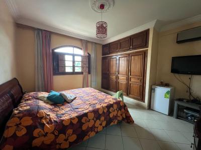 Elegant Villa with Pool, Garden, Hammam, and Spacious Living Areas for Sale