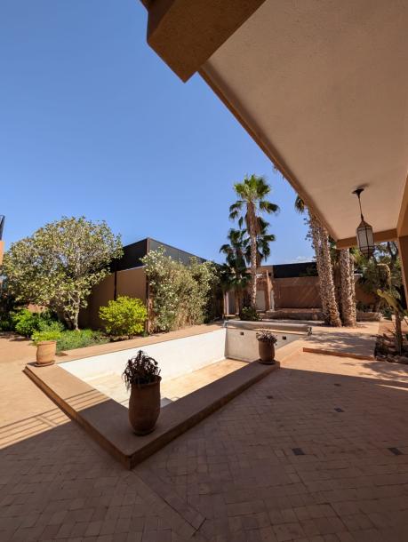 Modern Villa for Sale on the Fez Road β Marrakech-9