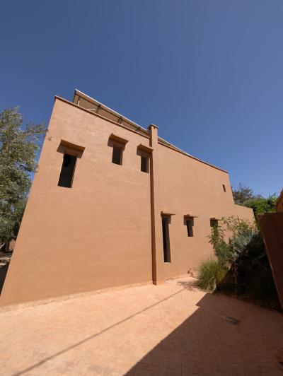 Modern Villa for Sale on the Fez Road – Marrakech