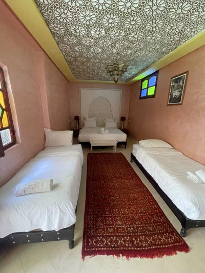 Turnkey Guesthouse Riad with Pool – Riad Zitoun Jdid