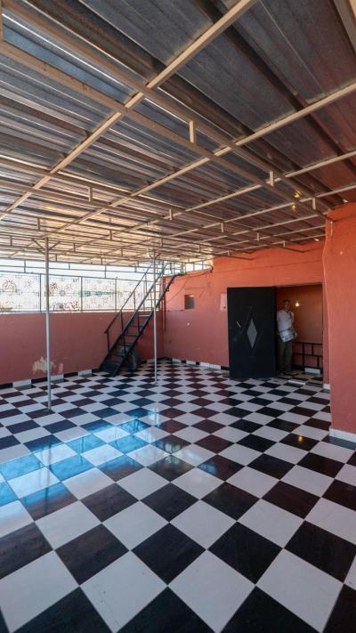 Riad Titré à renover - Quartier Bab Taghzout